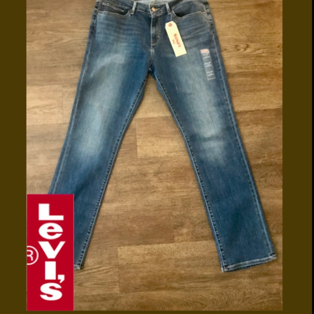 Levi's 714 Straight Jeans